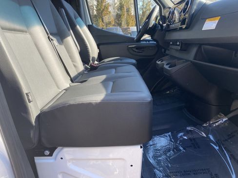 New 2025 Mercedes-Benz Sprinter 2500 image 40