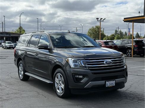Used 2019 Ford Expedition Max XLT w/ Equipment Group 202A RWD image 3
