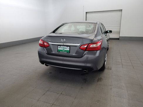 Used 2017 Nissan Altima 2.5 S w/ Power Driver Seat Package FWD image 7