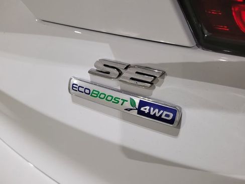 Used 2019 Ford Escape SE image 48