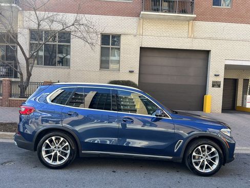 Used 2019 BMW X5 xDrive40i w/ Premium Package AWD/4WD image 6