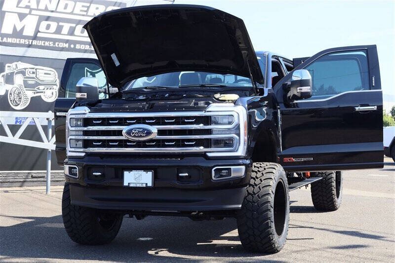 Used 2024 Ford F350 Platinum AWD/4WD image 33