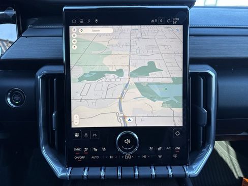 New 2026 GMC Acadia Denali w/ Super Cruise Package image 9