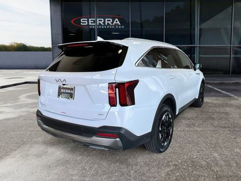 Certified 2026 Kia Sorento S w/ S Panoramic Sunroof Package AWD/4WD image 4