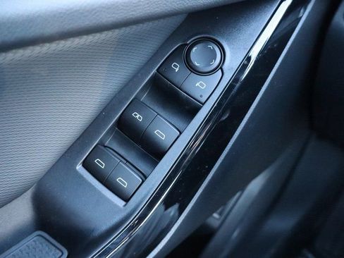 New 2026 Chevrolet Equinox LT w/ Convenience Package II image 15