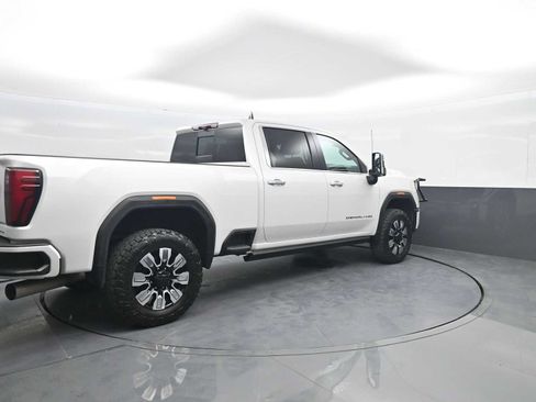 Used 2024 GMC Sierra 3500 Denali w/ Denali Reserve Package AWD/4WD image 8