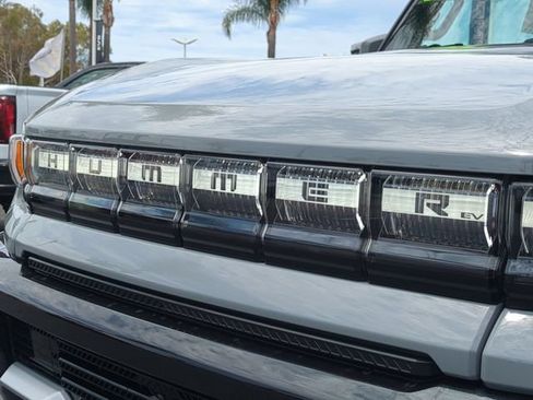 Used 2025 GMC Hummer EV 3X AWD/4WD image 33