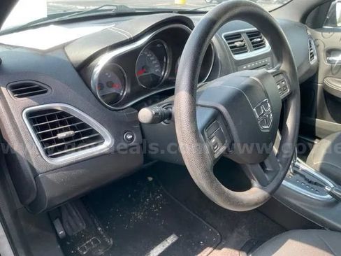 Used 2013 Dodge Avenger SE FWD image 13