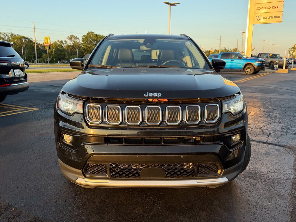Used 2022 Jeep Compass Limited AWD/4WD image 2