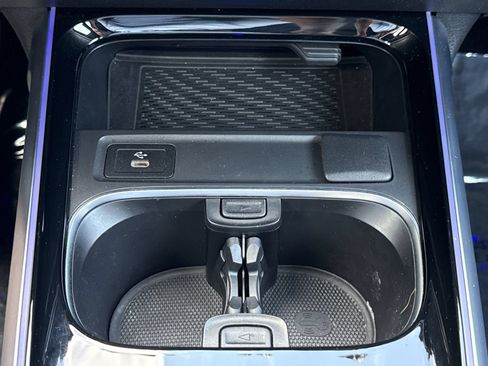 Certified 2024 Mercedes-Benz GLB 250 4MATIC image 17