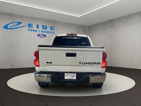 Used 2021 Toyota Tundra 4x4 CrewMax image 11