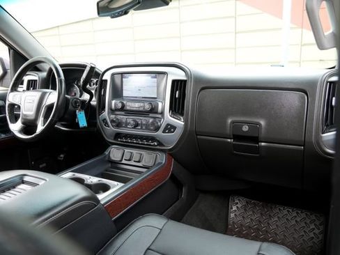 Used 2018 GMC Sierra 1500 SLT w/ Texas SLT Premium Package AWD/4WD image 35