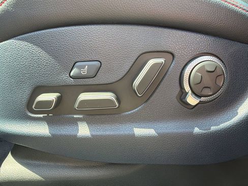 Used 2024 Genesis GV70 2.5T w/ Sport Prestige Package AWD/4WD image 16