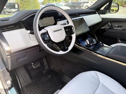 New 2026 Land Rover Range Rover Sport Dynamic SE AWD/4WD image 19