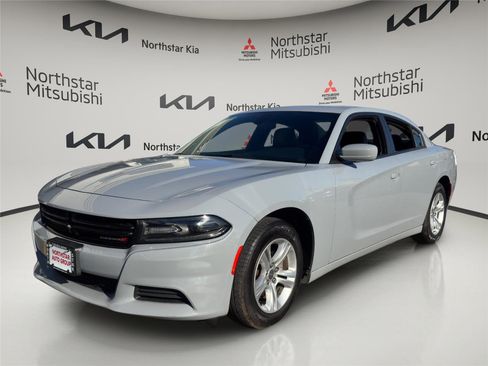 Used 2021 Dodge Charger SXT w/ Leather Interior Group image 1