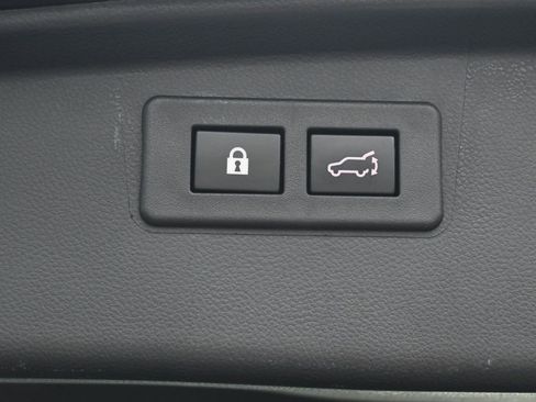 Used 2023 Subaru Outback Premium image 30