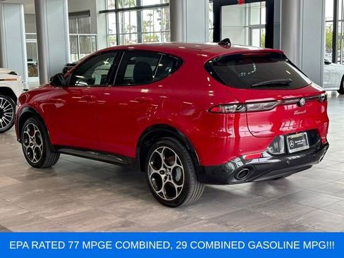 Used 2024 Alfa Romeo Tonale Veloce AWD/4WD image 7
