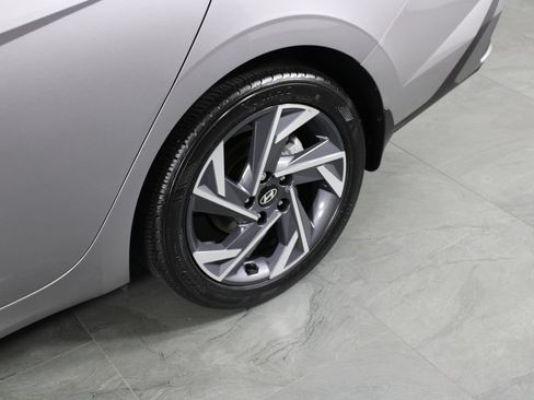 Certified 2025 Hyundai Elantra Sport FWD image 13