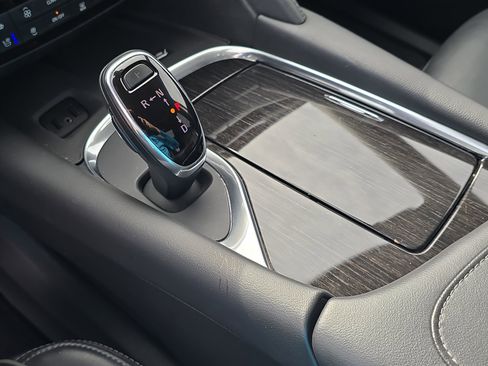 Used 2019 Buick Enclave Avenir w/ Avenir Technology Package image 31