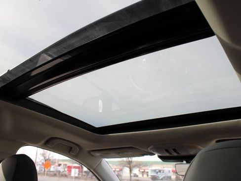 New 2026 Subaru Ascent Limited Bronze image 30