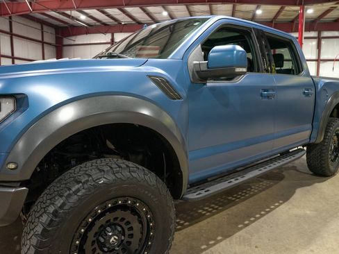 Used 2019 Ford F150 Raptor w/ Equipment Group 802A Luxury AWD/4WD image 30