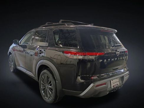 New 2026 Nissan Pathfinder SL w/ SL Premium Package AWD/4WD image 3