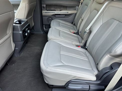 Used 2019 Ford Expedition Limited w/ Special Edition Package AWD/4WD image 20