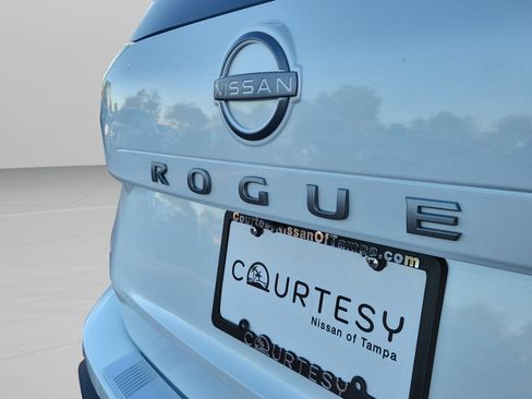 New 2025 Nissan Rogue SV image 8