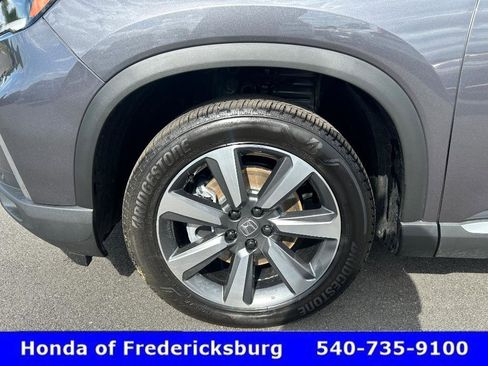 Used 2025 Honda Pilot Elite image 38