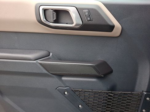 Used 2024 Ford Bronco Wildtrak image 21