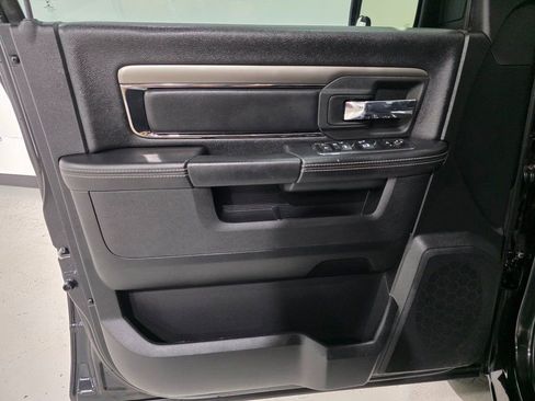 Used 2017 RAM 1500 Sport image 17