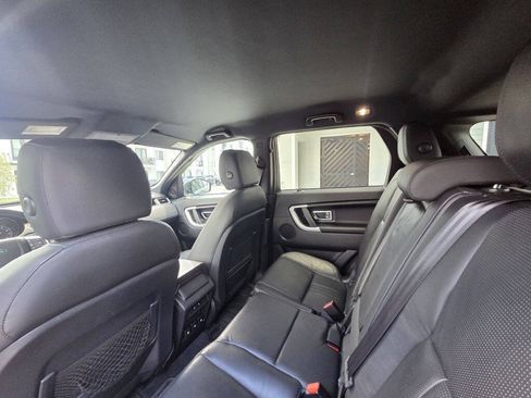 Used 2018 Land Rover Discovery Sport SE AWD/4WD image 39