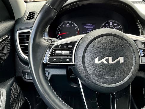 Used 2022 Kia Seltos S image 23