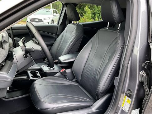 Used 2021 Ford Mustang Mach-E Premium RWD image 7