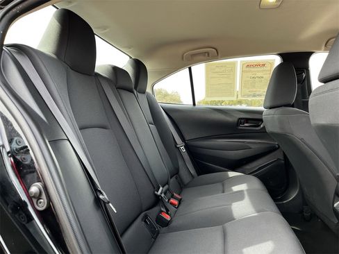 Used 2024 Toyota Corolla LE image 25