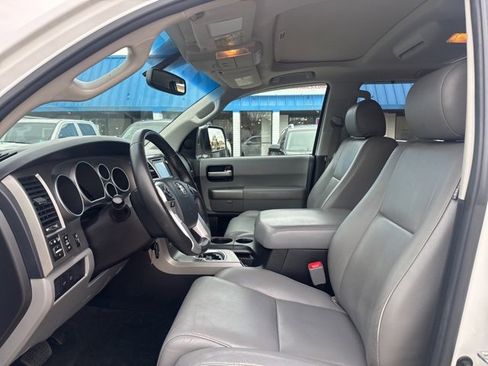 Used 2015 Toyota Sequoia Limited image 11
