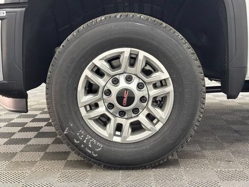 New 2026 GMC Sierra 2500 Pro AWD/4WD image 12