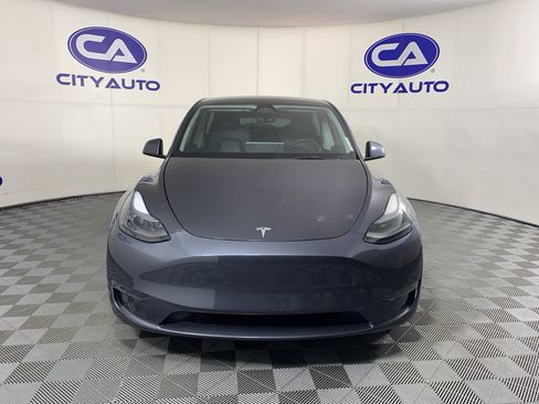 Used 2023 Tesla Model Y Long Range AWD/4WD image 9