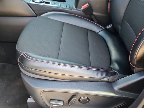 Used 2025 Ford Escape ST-Line image 14