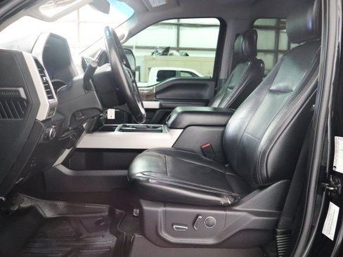 Used 2019 Ford F350 Lariat w/ Lariat Value Package AWD/4WD image 6