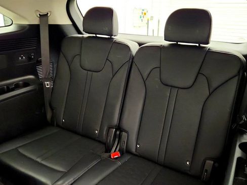 Used 2025 Kia Sorento EX AWD/4WD image 22