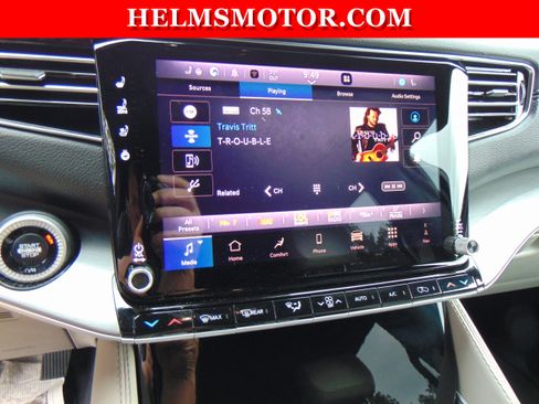 Certified 2025 Jeep Wagoneer 4WD image 31