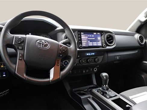 Used 2023 Toyota Tacoma TRD Off-Road image 13