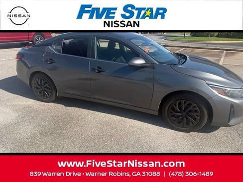 Used 2025 Nissan Sentra S FWD image 3