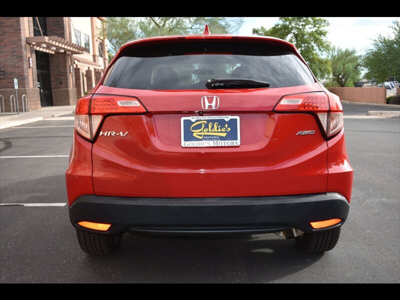 Used 2018 Honda HR-V EX image 8