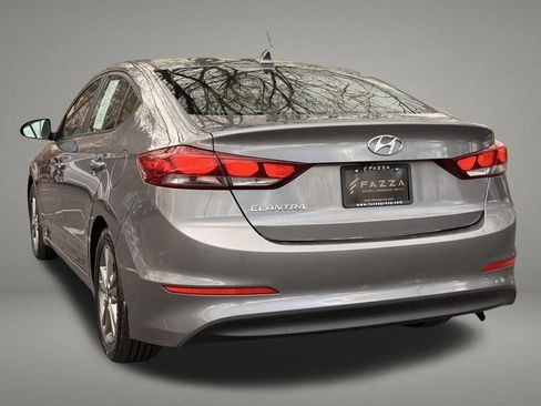Used 2018 Hyundai Elantra Value Edition FWD image 3