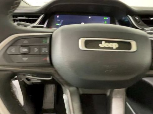 Used 2023 Jeep Grand Cherokee 4WD 4xe image 28