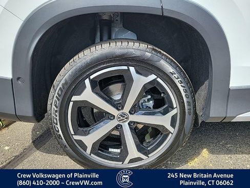 New 2026 Volkswagen Tiguan SE AWD/4WD image 19
