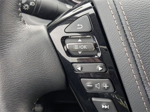 Used 2024 Nissan Armada Platinum w/ Captain's Chairs Package image 23