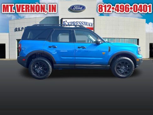 Used 2025 Ford Bronco Sport Badlands AWD/4WD image 6